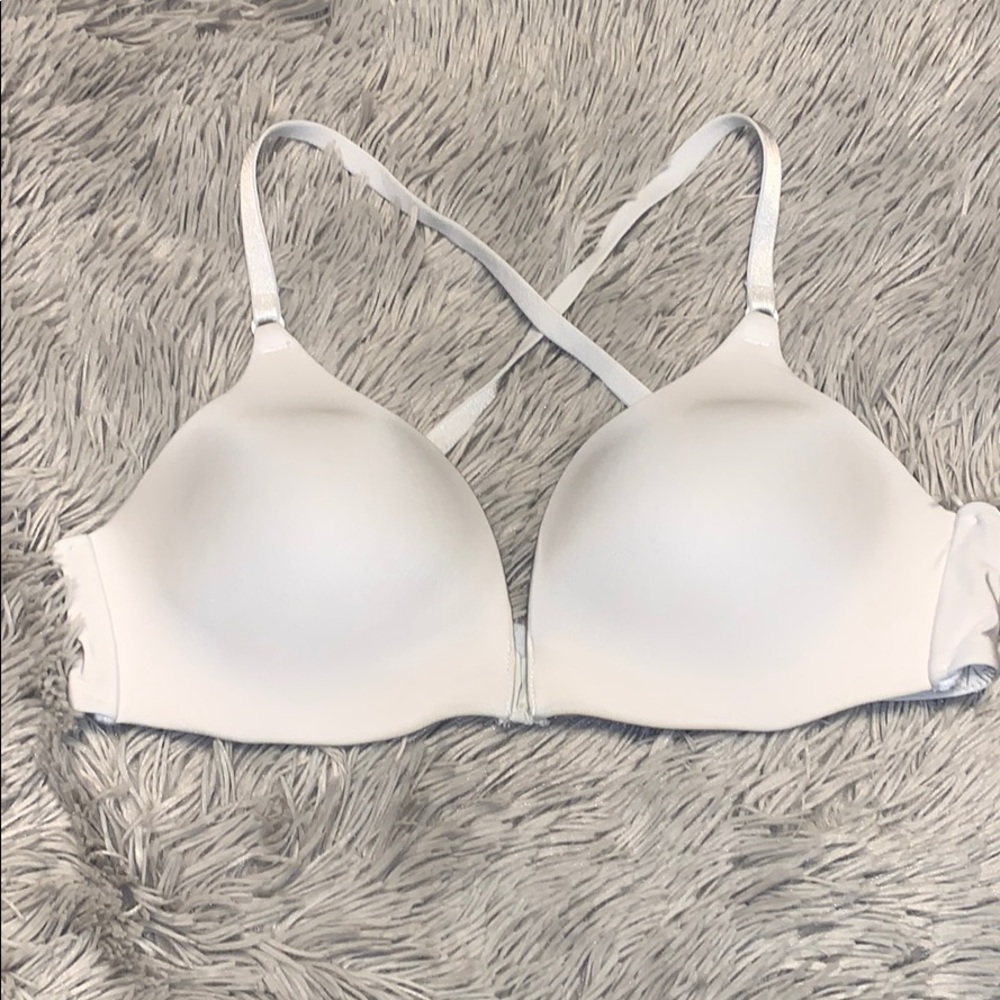 Victoria’s Secret white 34B Bra